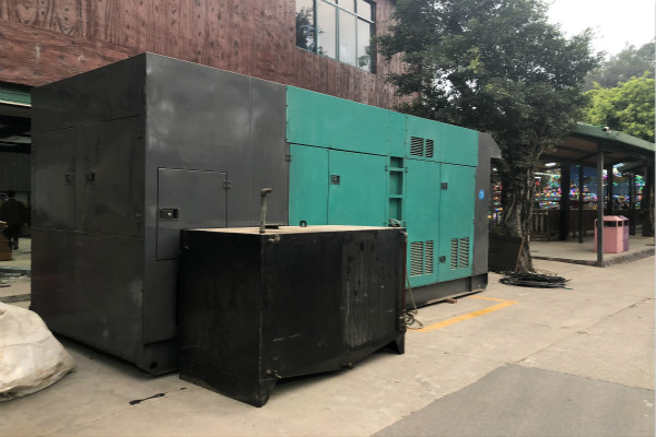 600kw發(fā)電機(jī)租賃電話(huà)